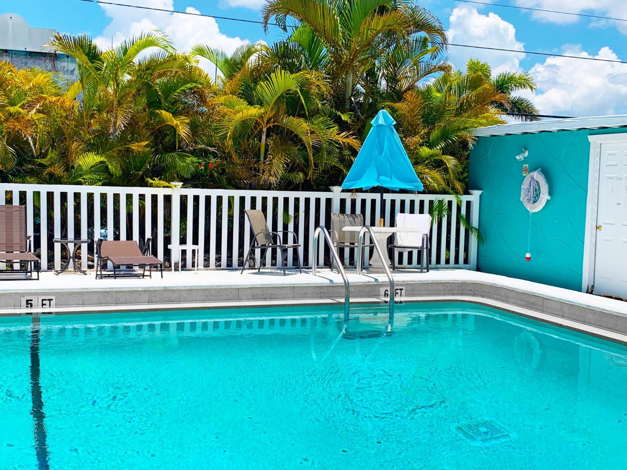 2 Bed Cottage With Pool, Close To Beach! Bbq Grills & Patio Форт Майерс Екстериор снимка