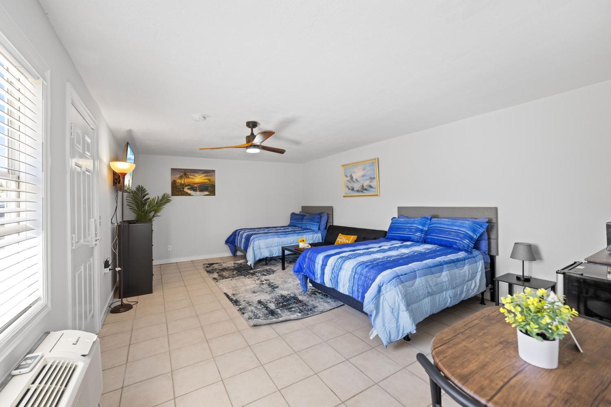 2 Bed Cottage With Pool, Close To Beach! Bbq Grills & Patio Форт Майерс Екстериор снимка